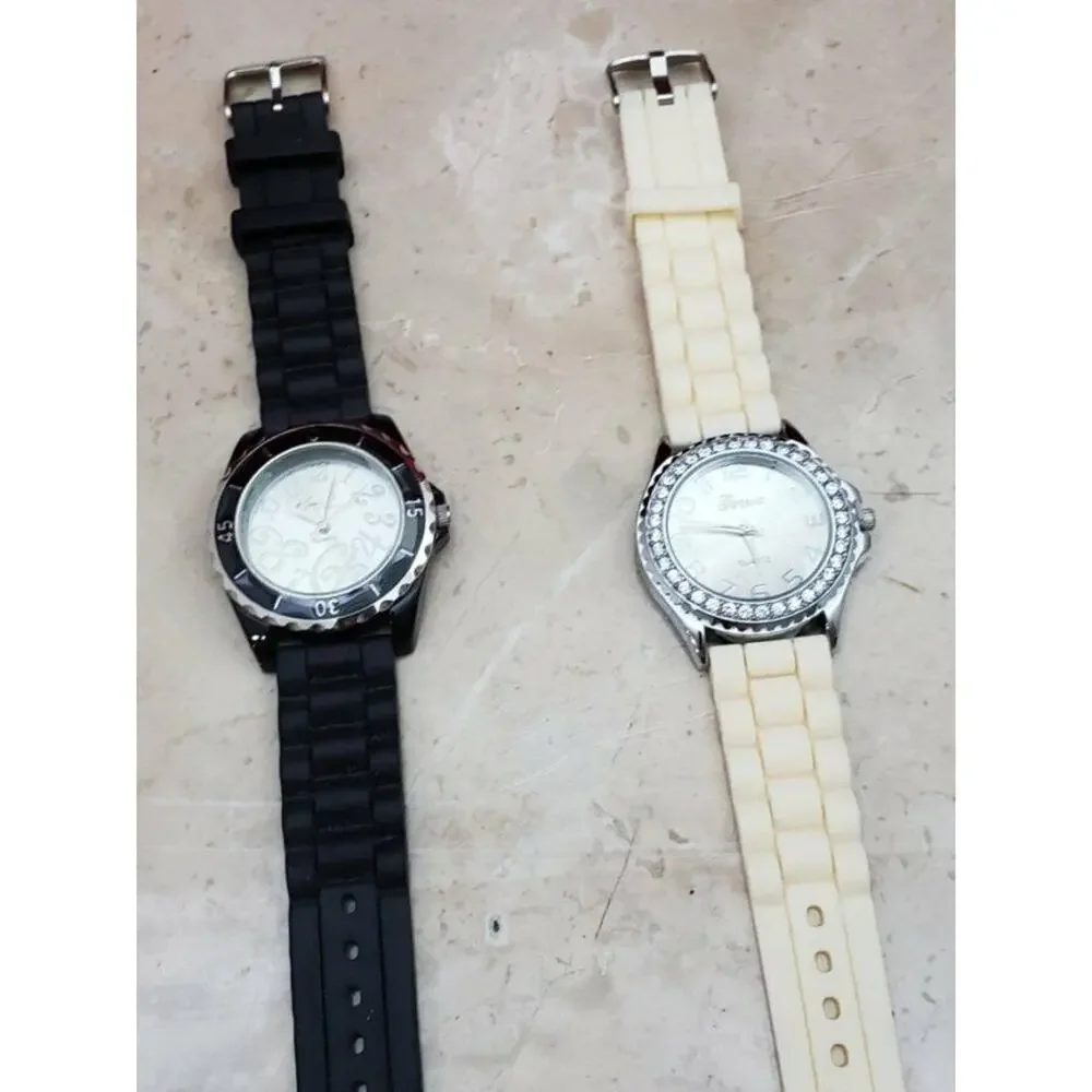 2 Ladies Watches - Both Need New Batteries